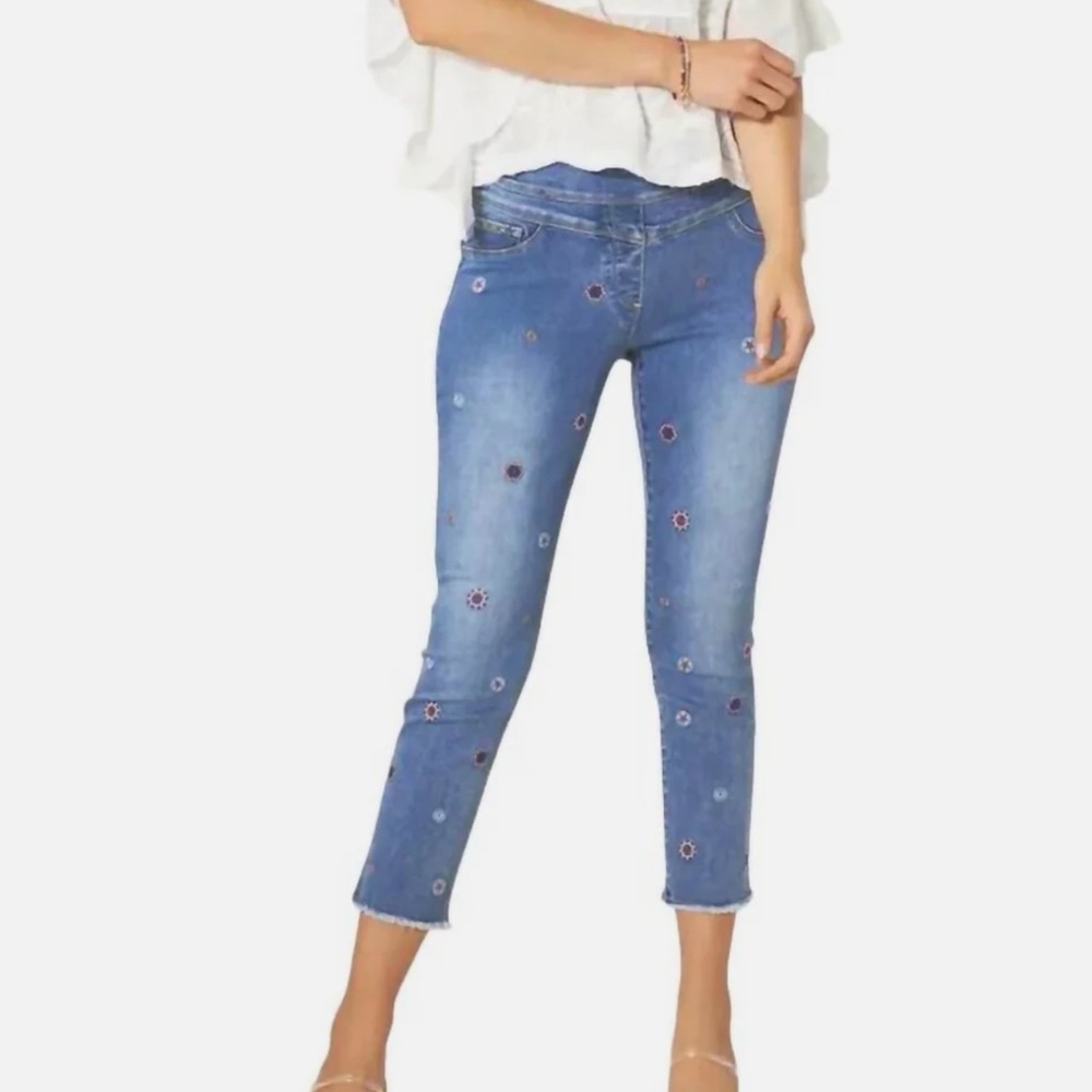 Coco + Carmen Asra Tummy Control Embroidered Denim Capris In Medium Wash - Picture 5 of 7